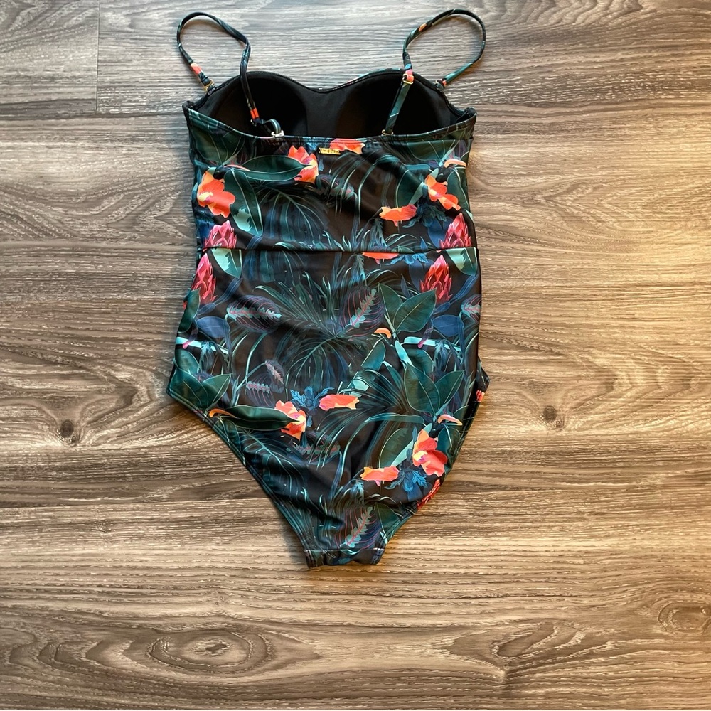 Nicole Miller Women’s  One Piece Swimsuit - Floral. M - Picture 7 of 10